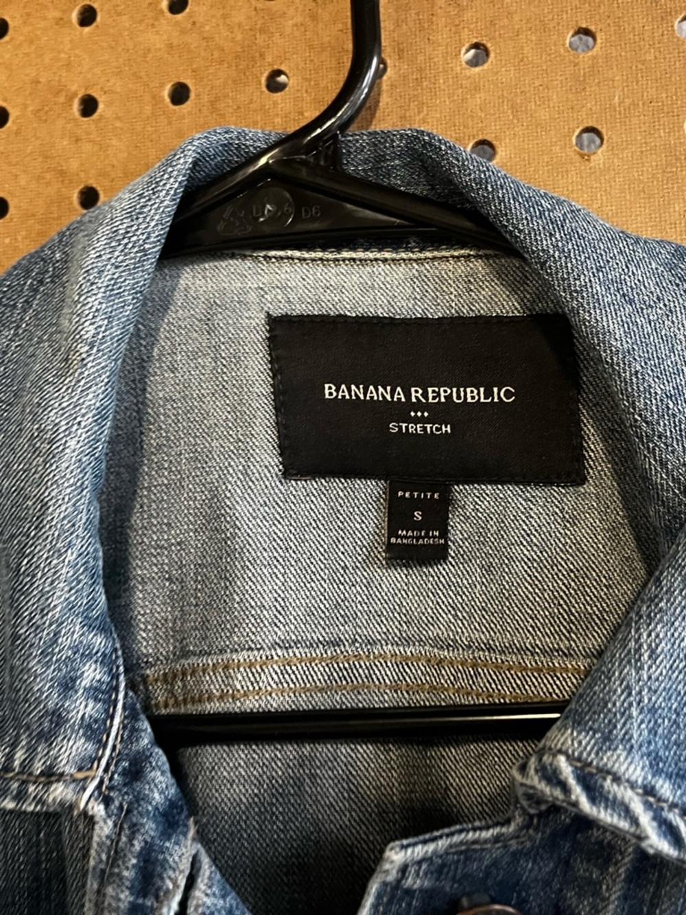 Banana Republic Medium Wash Blue Denim Jacket - Picture 2 of 4
